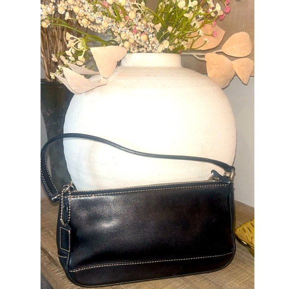 Vintage Y2K Coach signature Demi black leather shoulder bag - Picture 9 of 16